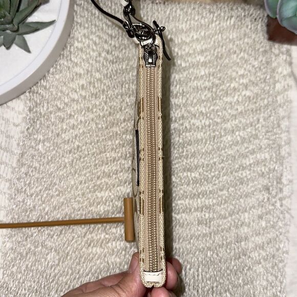 Coach C Signature Logo Light Brown Ivory Canvas Leather Combo Wristlet Wallet - Picture 7 of 10